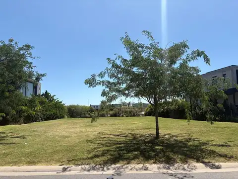 Terreno en Venta de 915,0 m2