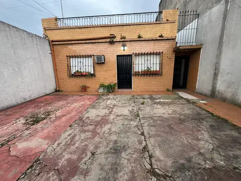 Lisandro De La Torre 800