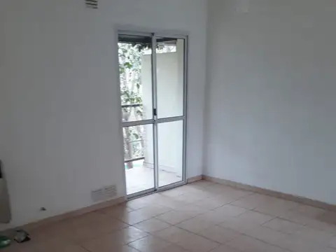 Depto Tipo Casa en Alquiler de 2 ambientes
