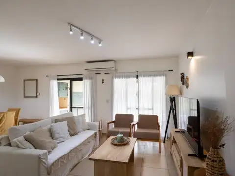 Casa en Venta en Roble Joven, USD 230.000