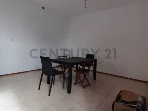 PH de 2 dormitorios en 1er piso – Barrio Alberdi, Rosario