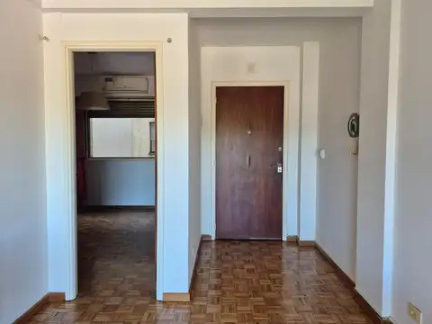 Departamento en Venta en Olivos Vias/Maipu, USD 104.900