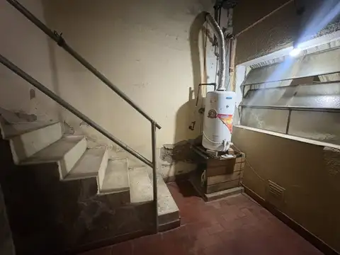 Casa a reciclar. Pje. Peyrano 442.