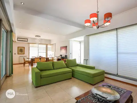 Casa en Venta en Funes, USD 450.000