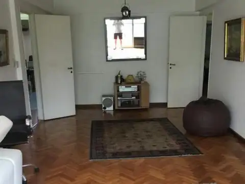 Republica de indonesia e/ Chaco y Avenida Rivadavia