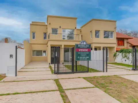 Casa a estrenar, en el barrio Constitución.