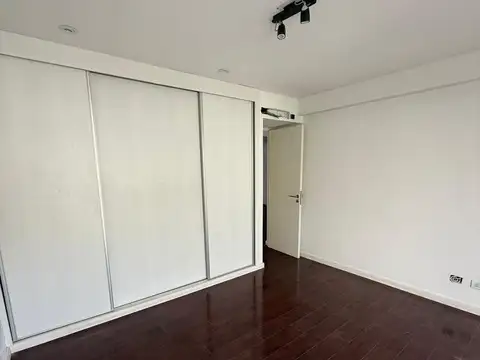 OPENHOUSE inmobiliaria presenta en alquiler magnífico departamento en complejos Ayres de Dalvian.