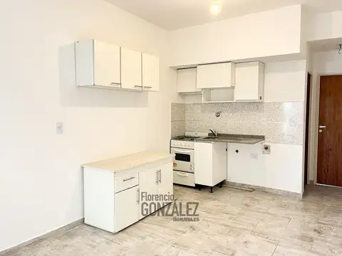 Departamento en Alquiler en Villa Luzuriaga, $ 620.000