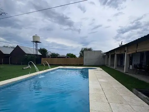 Casa en Alquiler al Oeste