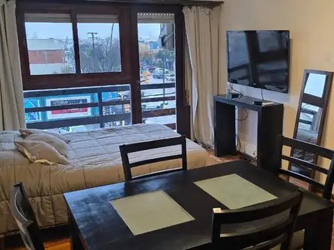 Departamento en Alquiler en Barrio Colinas de Peralta Ramos, $ 550.000