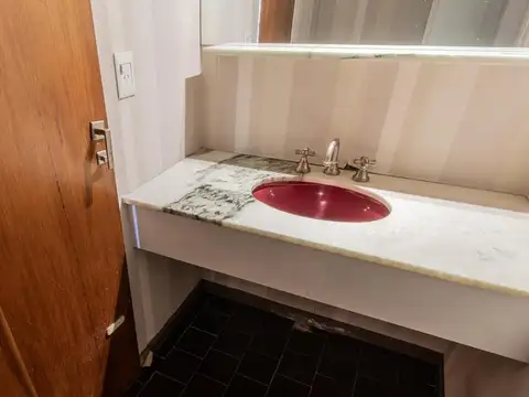 Departamento 7 ambientes con 4 baños