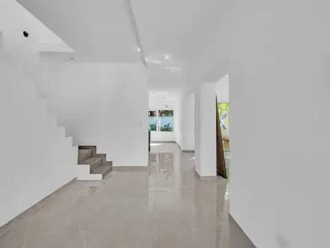 Casa en Venta con 1 cochera