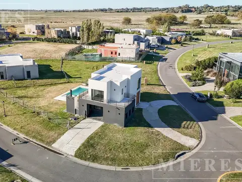 Casa en venta area 1 San Sebastian