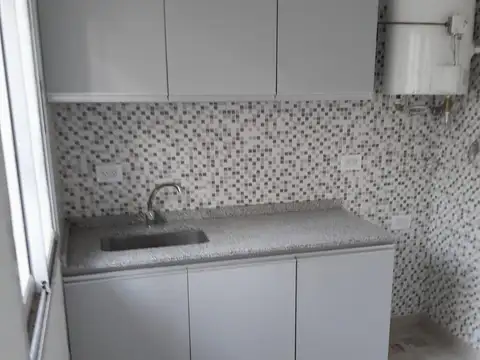 Depto Tipo Casa en Venta al Este