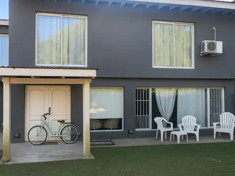 VENTA CASA 4 AMBIENTES PILETA LOMA VERDE ESCOBAR