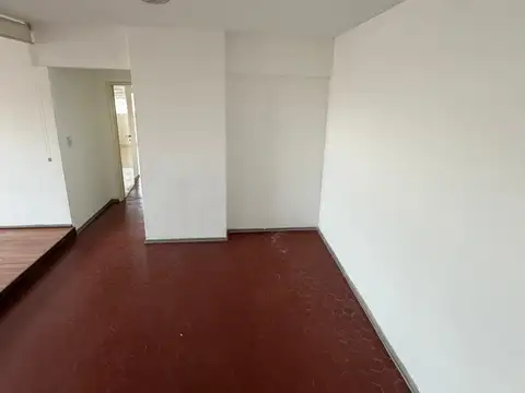 Aquiler  departamento 4 ambientes  FLORESTA