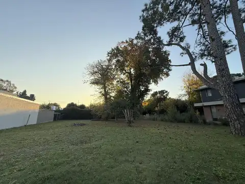 450 e/ 19 y Parque Ecológico