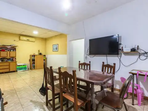 Casa en Venta con 1 cochera
