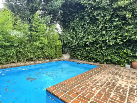 CASA VENTA  5 AMB. PISCINA PARQUE QUINCHO. ROQUE PEREZ 3600. SAAVEDRA.CABA.