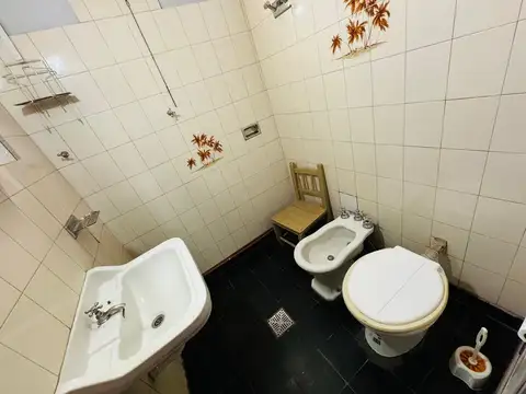 Casa 3 ambientes con 2 baños