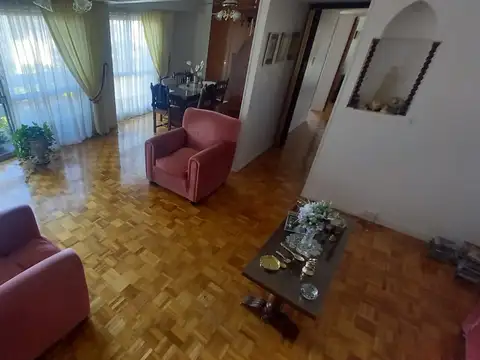 Departamento en Alquiler en Coghlan, $ 1.500.000