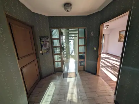 Departamento 5 ambientes con 2 baños