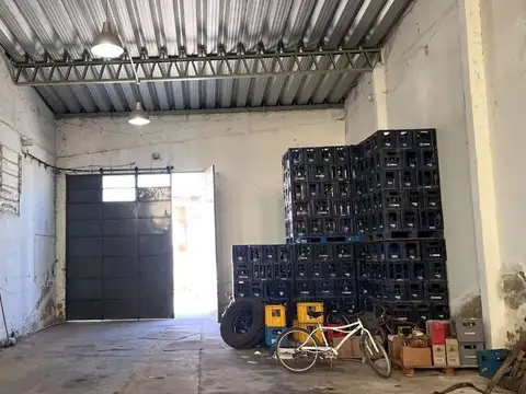 VENTA Galpon Céntrico Amplio