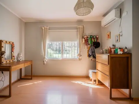 Calle 19 4800 , Piso 0