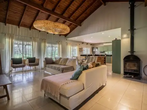 Calle 19 4800 , Piso 0