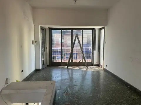 DEPOSITO DE GUARDADO, OFICINA Y/O USO PROFESIONAL. EXC UBICACION