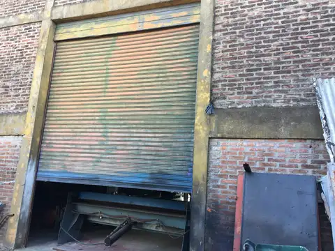 Galpon en Venta 33,75  mts Fondo