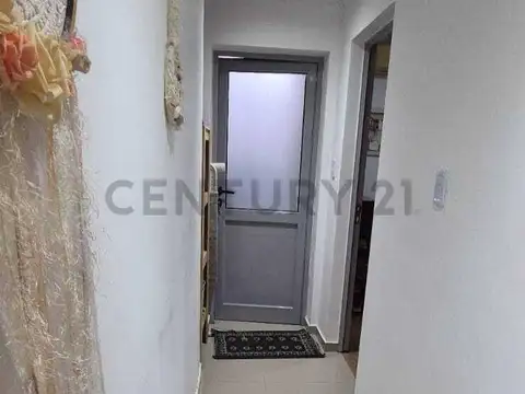 Lorenzatti 900, Piso 0