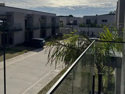 AV. Del Yacht 100