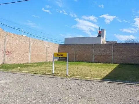 VENDE TERRENO EN PEREZ