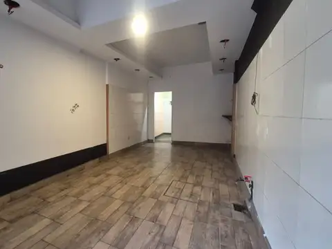 Local en Alquiler en Lanús Oeste, $ 1.300.000