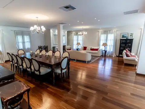 Casa, 5 habitaciones en suite, 2 lotes, Funes, Kentucky, Venta