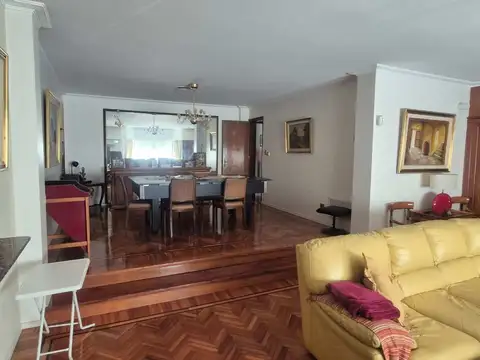 Casa en Venta en Parque Chacabuco, USD 690.000
