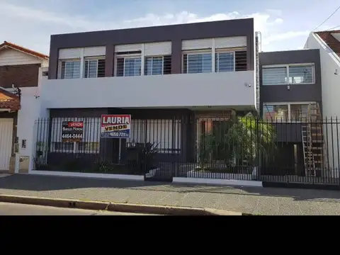 Chalet En Venta En Ramos Mejia Sur