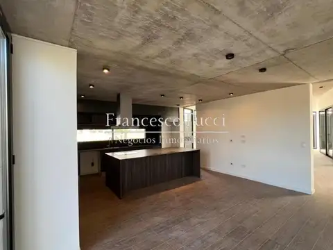 Casa en Alquiler en Lujan, USD 2.800