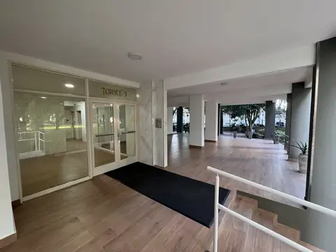 Venta Amplio 4 Ambientes - Bajo Vicente López