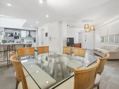 Casa 4 dorm con cochera y terraza