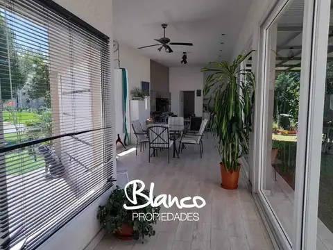 Casa en Venta al Este