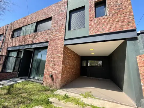 VENTA ¡Amplio Dúplex a Estrenar! Apto Crédito!!!