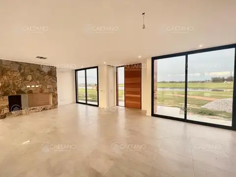 Casa en Venta en Punta del Este, USD 1.300.000