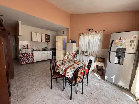 Casa en Venta en Ezpeleta Este, USD 48.000