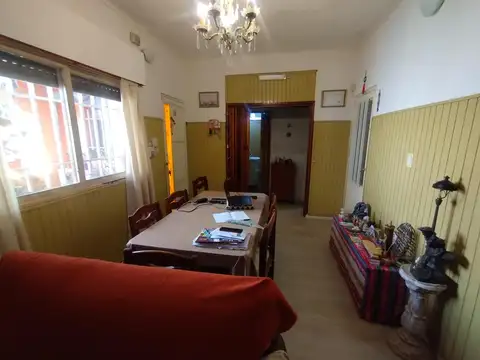 Depto Tipo Casa en Venta de 6 ambientes
