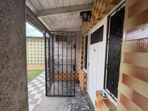 Casa en Venta en Zárate, USD 118.000