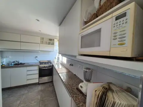 HERMOSO 3 AMB CFTE BALCON - TERRAZA Y PARRILLA - APTO PROFESIONAL