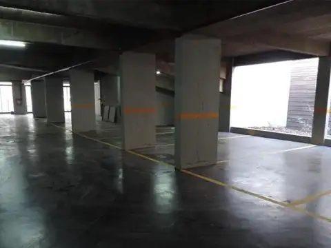 COCHERA CUBIERTA PLANTA BAJA VENTA VILLA PUEYRREDÓN