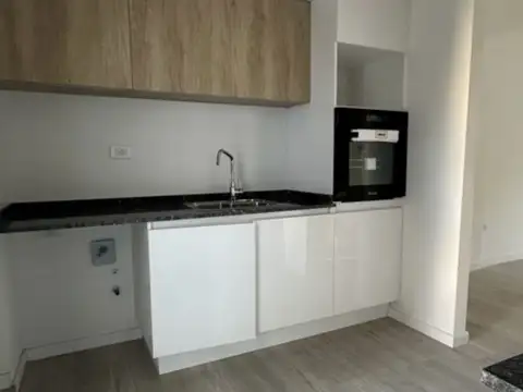 Primero de Mayo , Piso 6